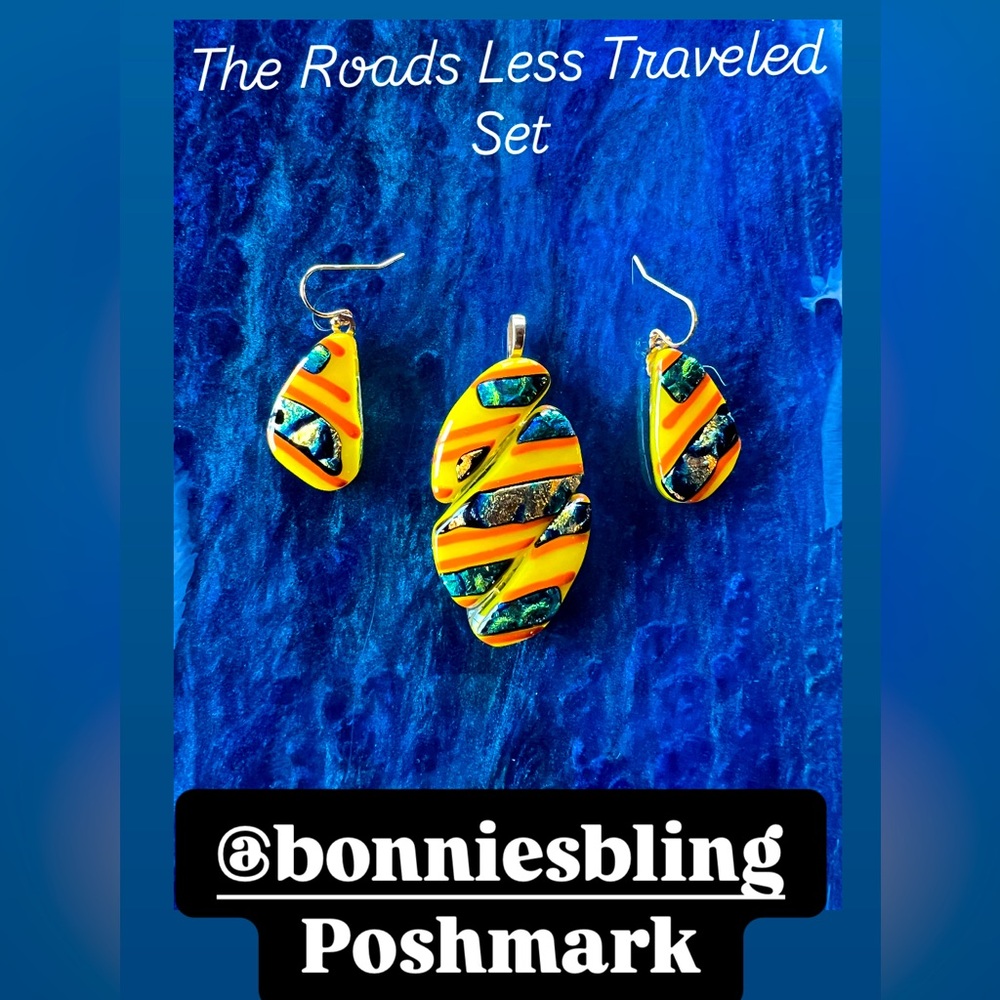 Bonnie's Bling One of A Kind Fused Glass Jewelry and Accessories to Wear.